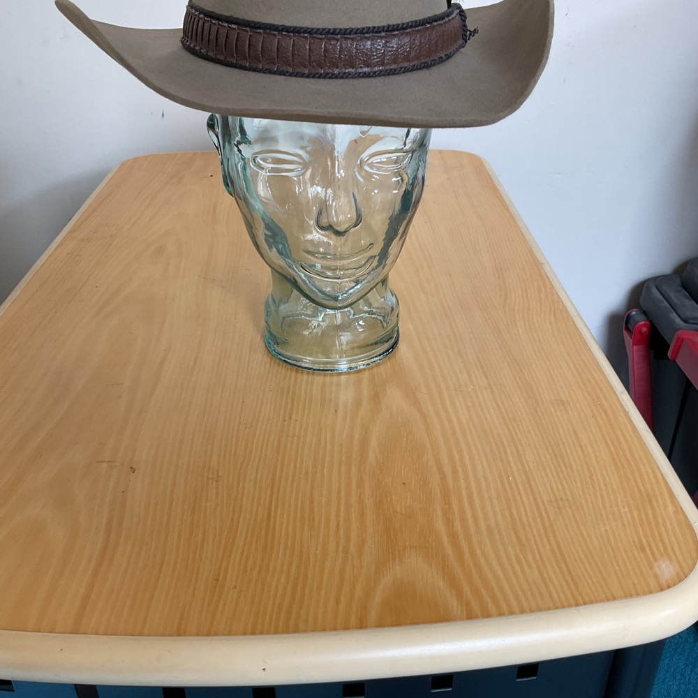 Classic Oval John B Stetson 7 1/8 Oval 3X Felt Cowboy Hat